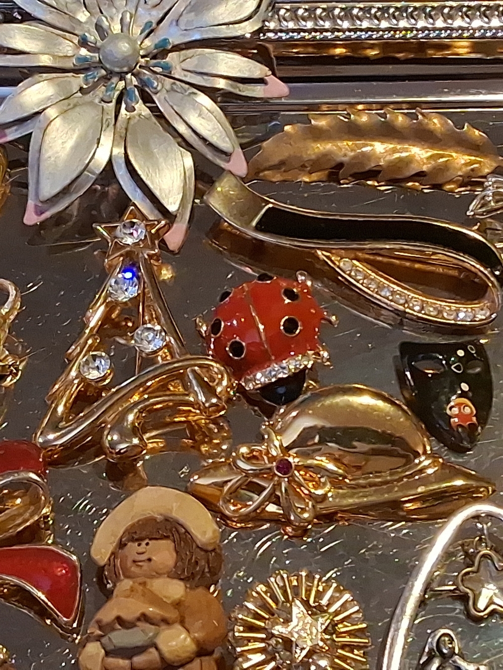 Vintage Brooch Pin Lot 25pc Gold Tone Holiday Napier - Picture 3 of 4